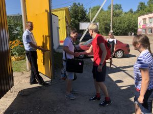 Александр Зыков выходит из спецприемника 1 августа 2018