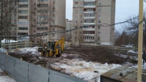 В Костроме вырубили березовую рощу под очередной торговый центр