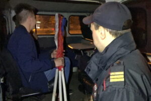 В Костроме накануне Парада Победы поймали лжепатриотов с ворованными триколорами