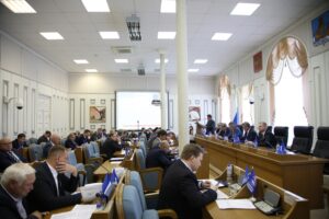 Депутатов Костромской облдумы попросили не голосовать за пенсионную реформу