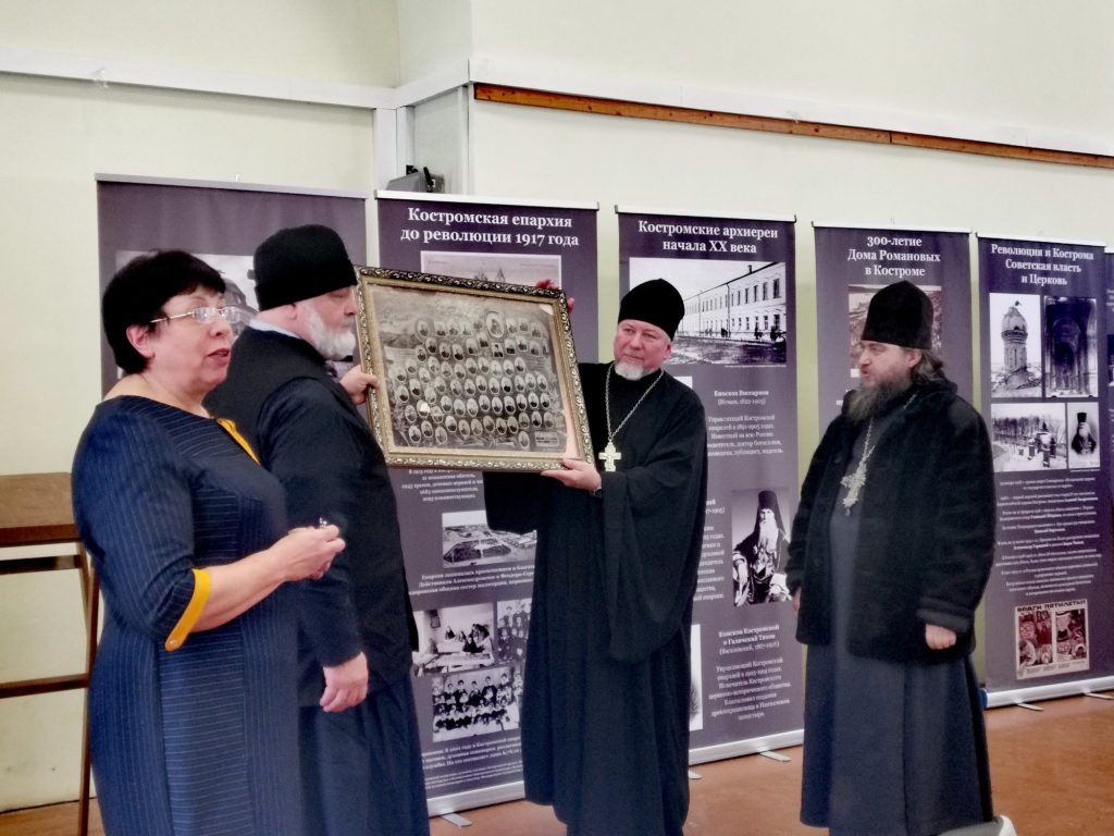 В Нерехте открыли выставку о репрессированных священниках