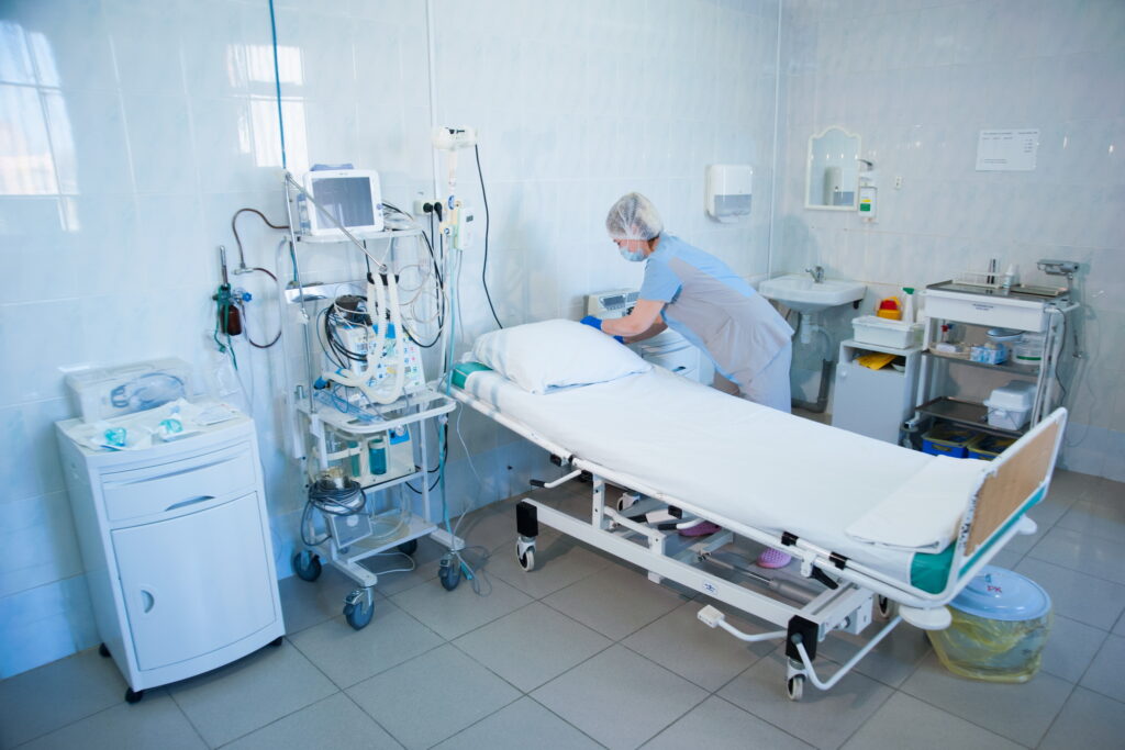 В Костроме подсчитали масштабы дефицита аппаратов ИВЛ в больницах