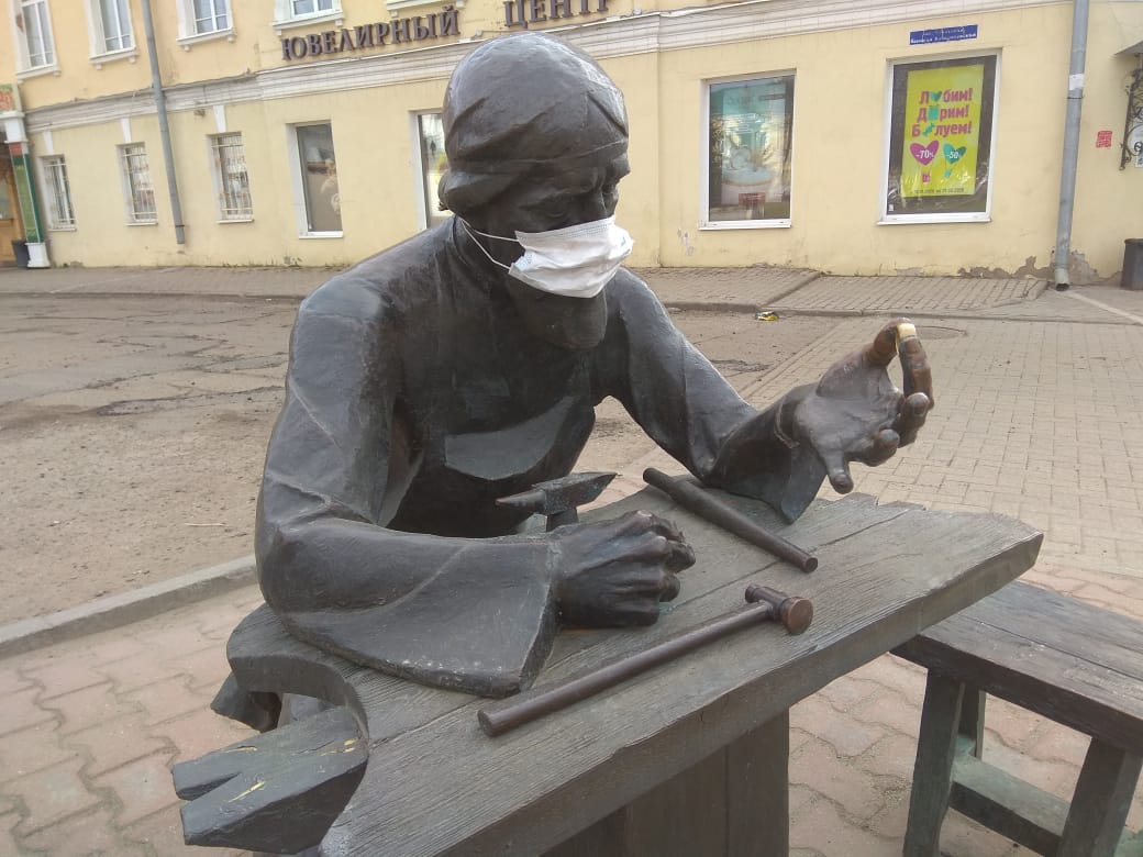 В Костроме началась эпидемия по защите памятников от коронавируса