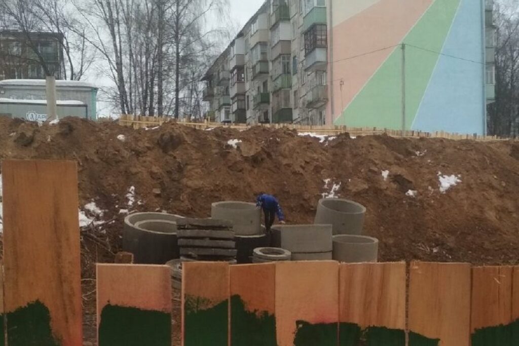 Стройка на улице Окружной в Костроме
