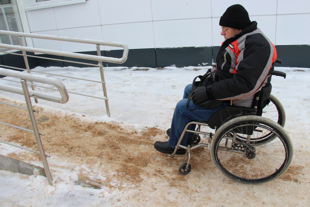 Инвалиды в Костроме пожаловались на недоступность социального такси