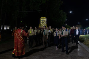 Ночной крестный ход в Царские дни в Костроме 2022