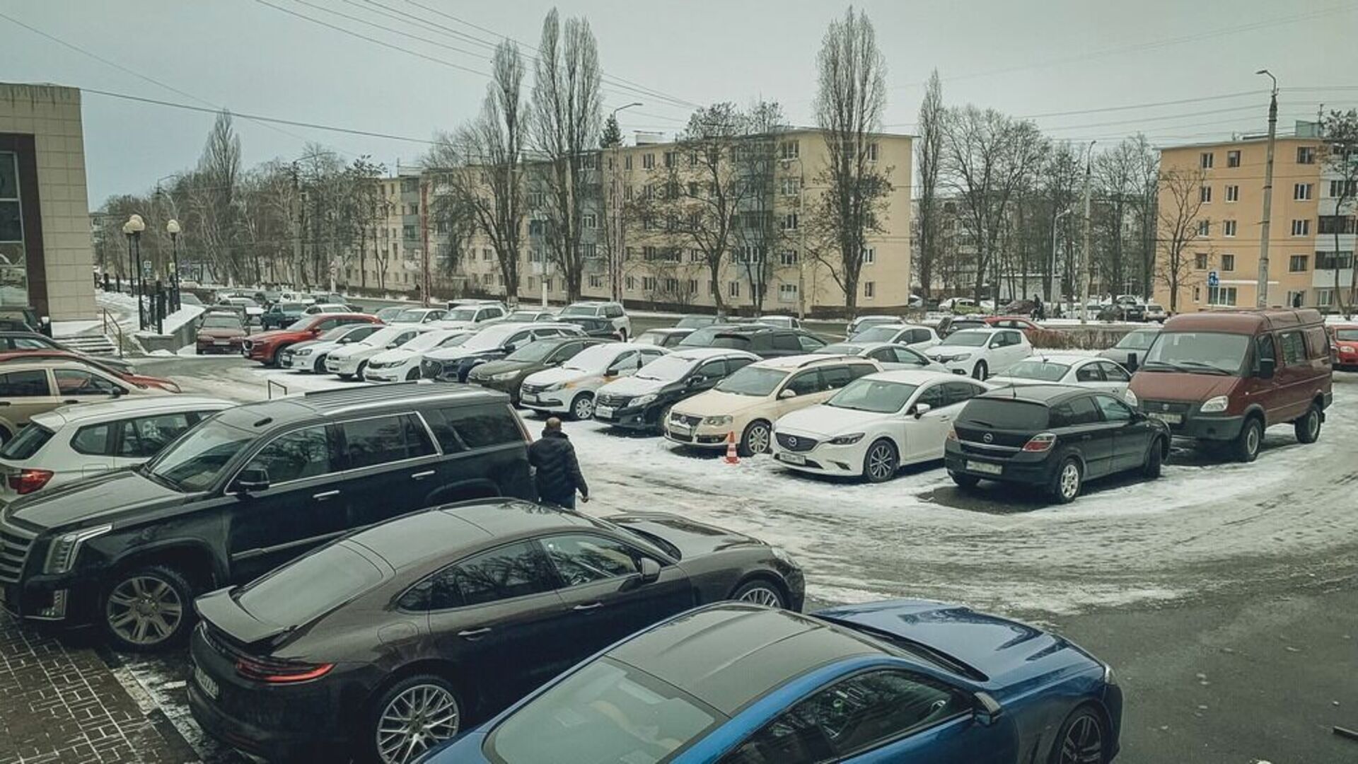 Последствия дефицита: цены на автомобили в Костроме взлетели до небес